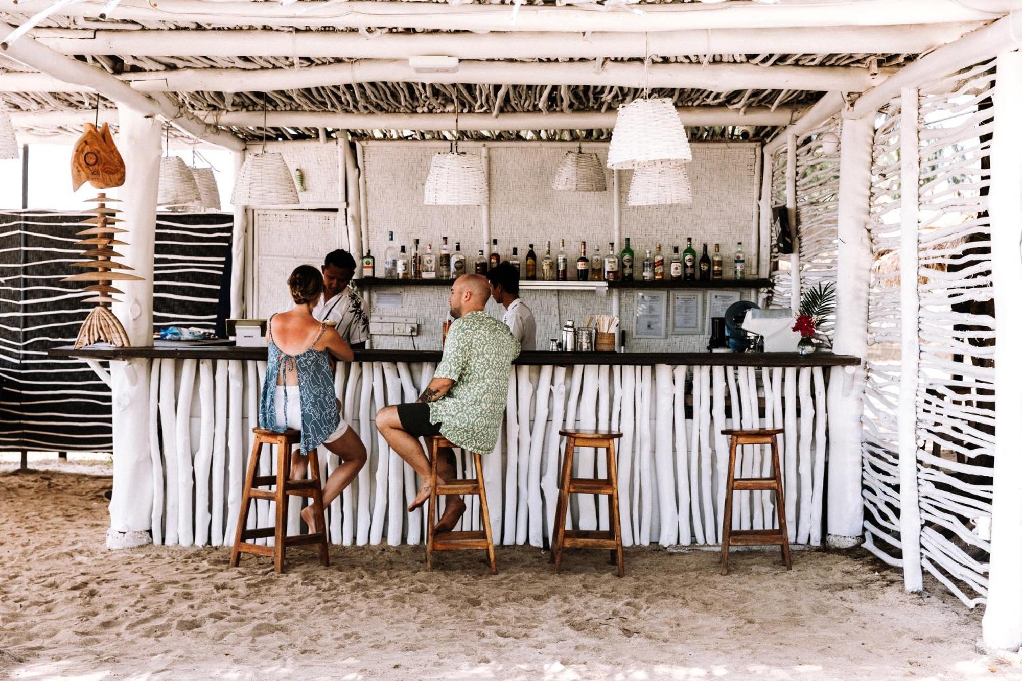ホテル Meno House - Adults Only ギリ島 エクステリア 写真