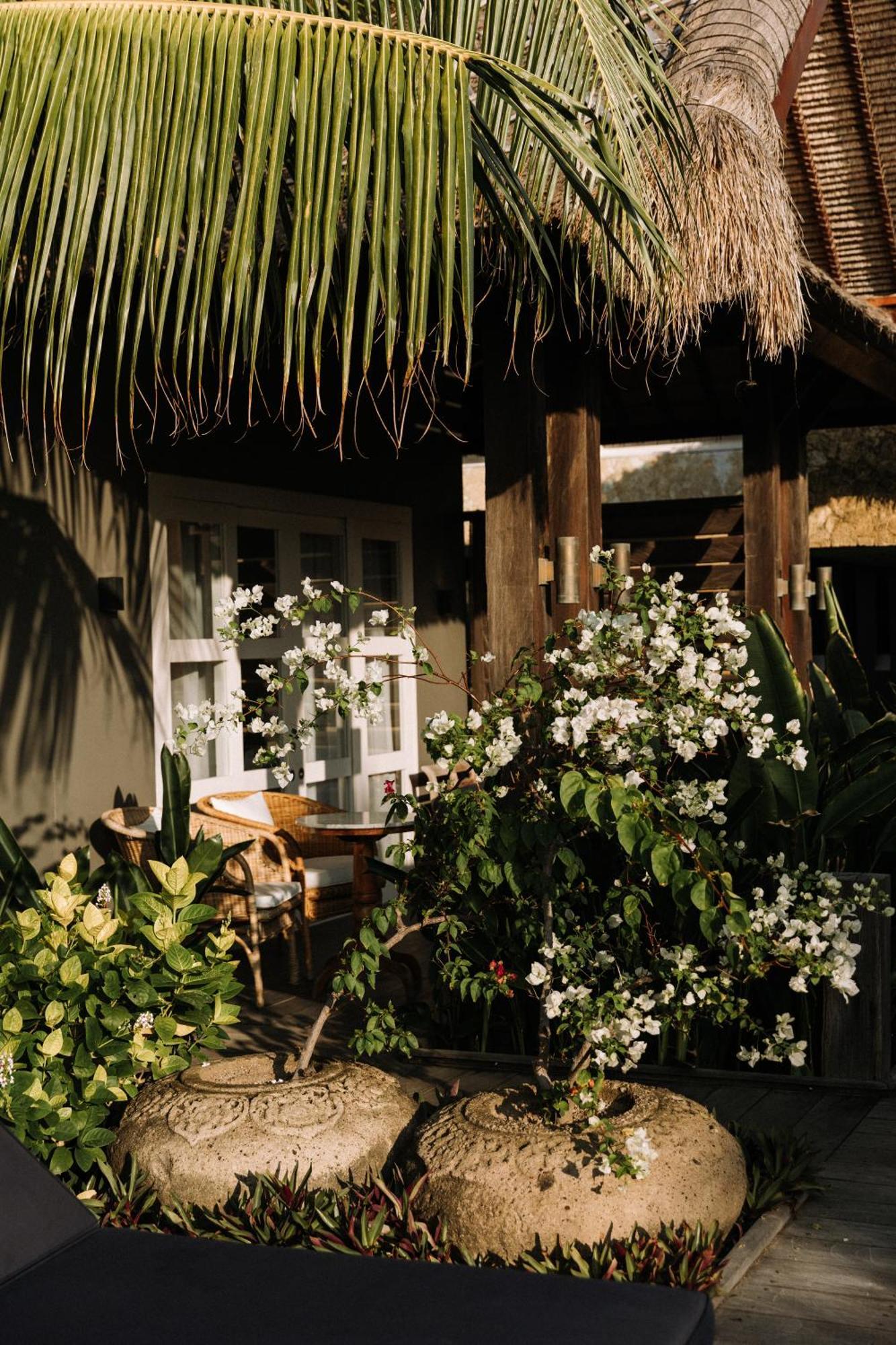 ホテル Meno House - Adults Only ギリ島 エクステリア 写真